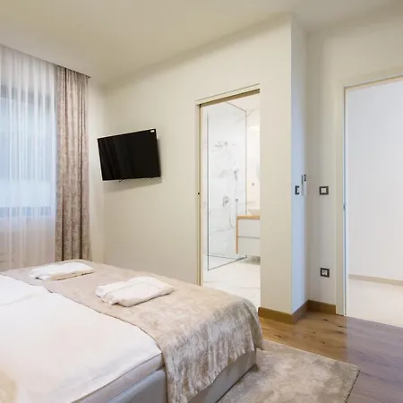 Ena, Luxury Opatija